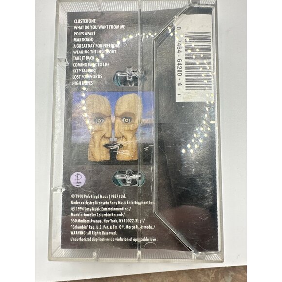 Pink Floyd "The Division Bell" 1994 Cassette Tape  Original Blue Shell  Includes - Picture 2 of 6